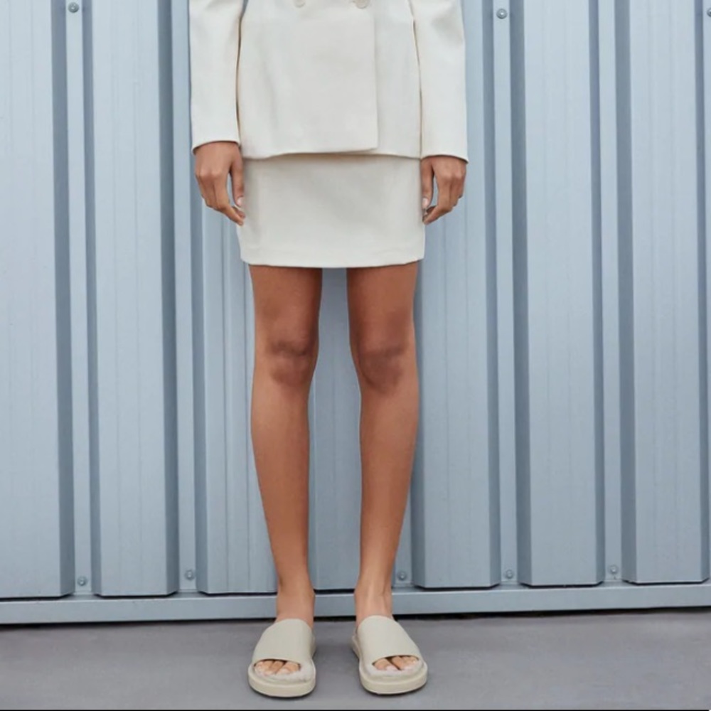 𝗡𝗪𝗧 𝗭𝗮𝗿𝗮 • Leather Flat Sandals Off-White Minimalist Comfort Slides - Picture 7 of 17